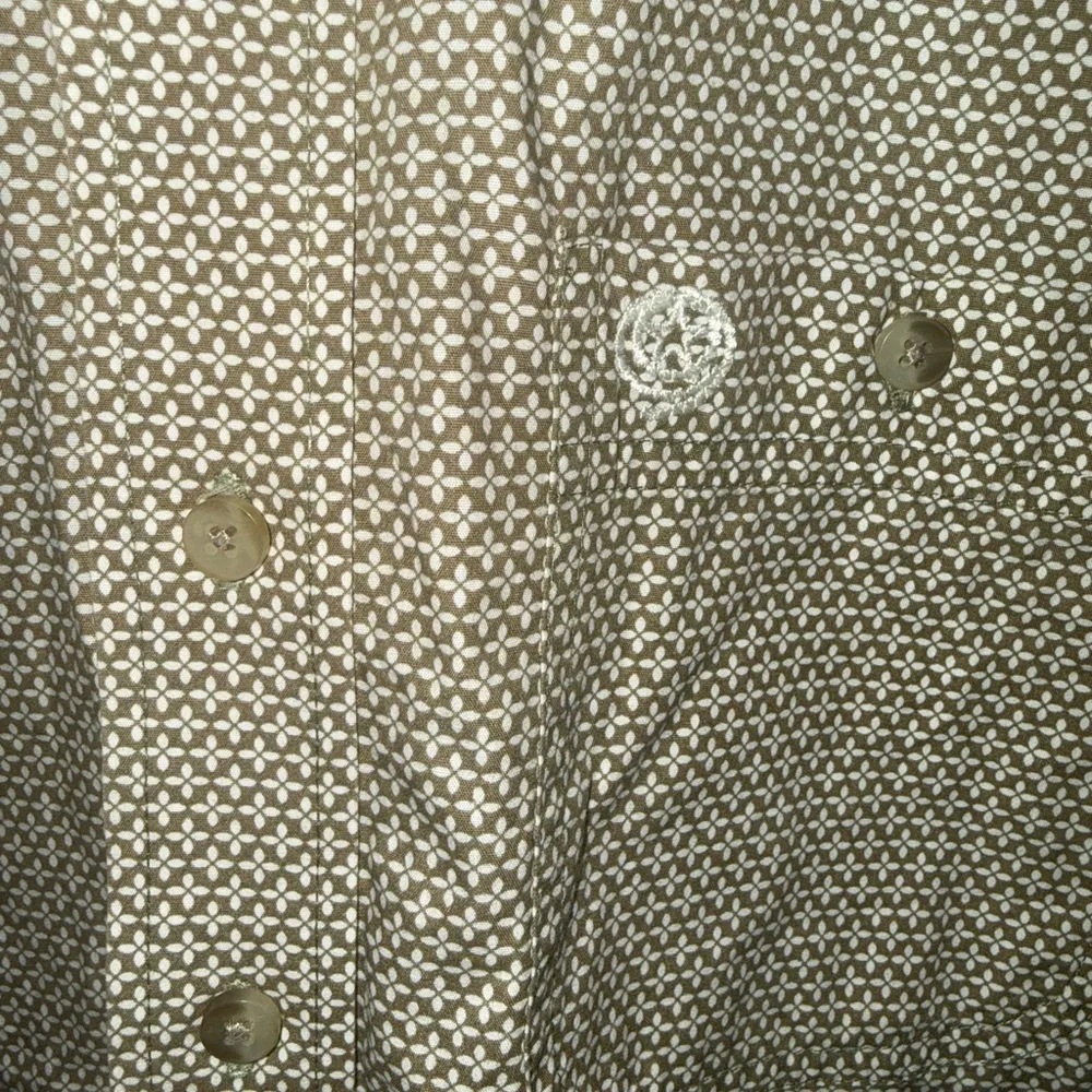 Wrangler George Strait Cowboy Cut Collection button-up shirt. Youth XL - Picture 3 of 4